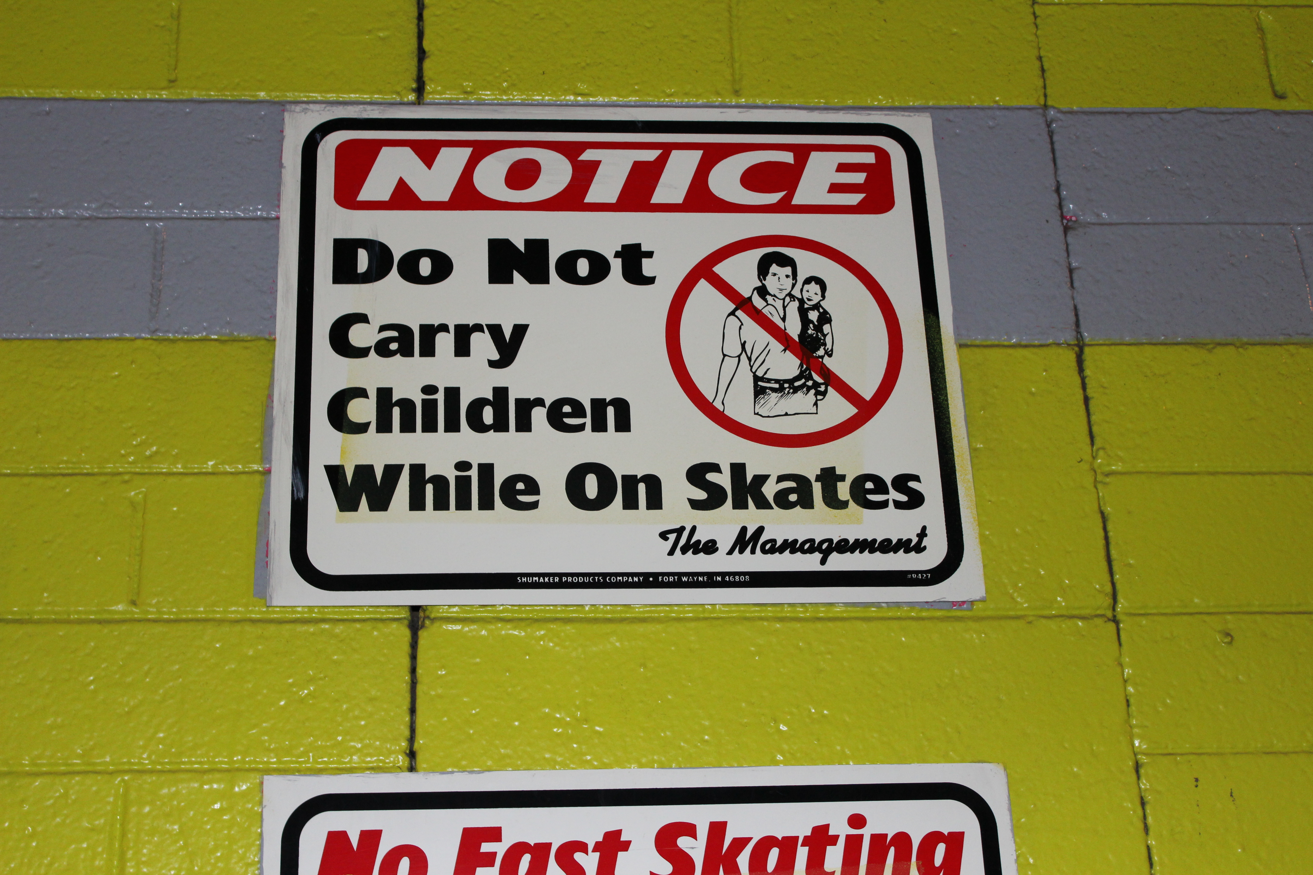 Skates in lying around in rink aisles is dangerous!