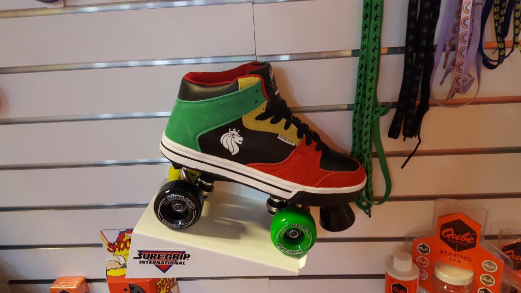 low top roller skates